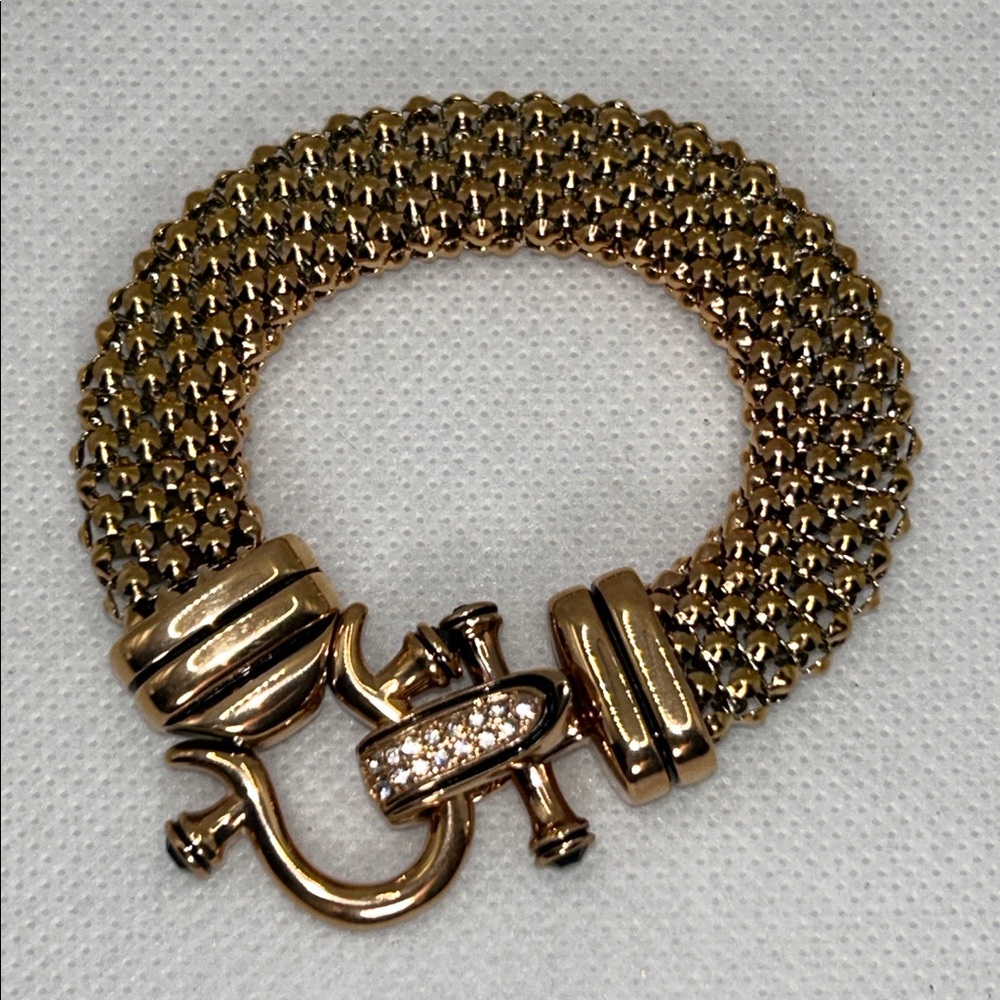 NWOT Rose Gold Plated Hypoallergenic Stainless Steel Magnetic Closure Bracelet